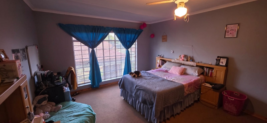 4 Bedroom Property for Sale in Miederpark North West